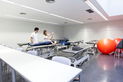 equipamiento aulas fisioterapia ceu