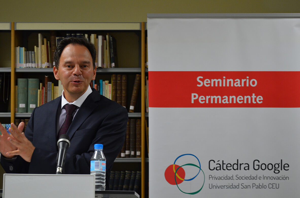 VIII Seminario Permanente: "Recolección internacional de datos como reto del mundo post internet".