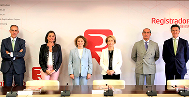 Firma convenio patrocinio Colegio Registradores Espana - CEU San Pablo