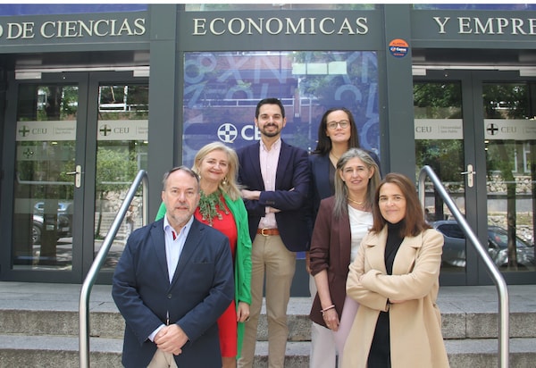 Personal de Grupo de Investigación en Digitalización, Educación y Liderazgo Empresarial