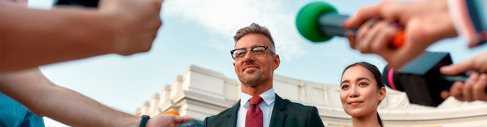 Liderazgo Político y Empresarial