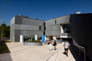 Facultad de Humanidades y Ciencias de la Comunicación