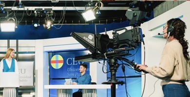 Facultad de Humanidades y Ciencias de la Comunicación