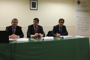  Celebrada una mesa redonda que analiza la relación entre Uzbekistán y España