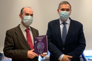 Expertos de distintas disciplinas apuestan por rehumanizar los tratamientos de las adicciones 