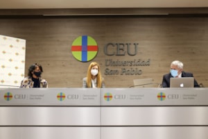 Miguel Delibes: literatura y docencia, familia y naturaleza