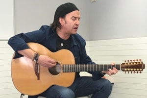 Amaral y Los Secretos, en el Máster Universitario en Periodismo Cultural