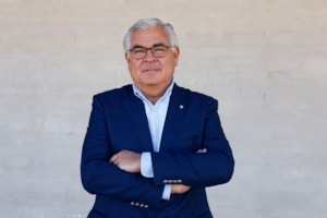 Nueva distinción para Gregorio Varela