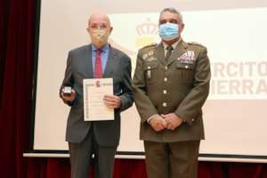 Luis Eugenio Togores, nombrado embajador de la Marca Ejército