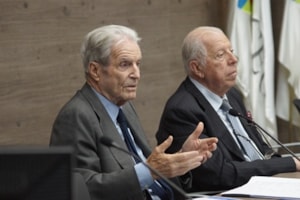 Garrigues propone políticas unitarias y multidisciplinares como solución a la crisis de los refugiados