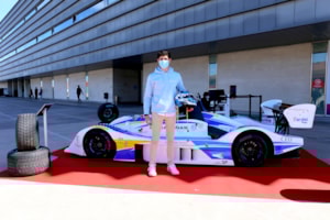 El campeón más joven de España en Subida de Montaña presenta su vehículo de competición