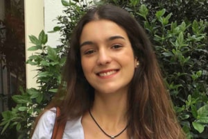 Una alumni de Farmacia, número 3 del FIR