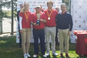 Campeones, por cuarto año consecutivo, del Universitario de Golf