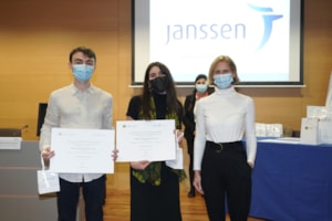 La Cátedra Janssen-Cilag premia la investigación farmacéutica y la trayectoria científica