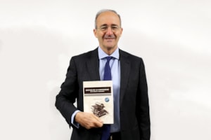 ´Defensa de la Universidad. Entre tradición y modernidad´