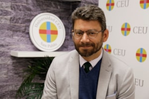 Distinguida una obra histórica sobre la compasión a través de los siglos