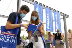 Bienvenida a 300 alumnos internacionales