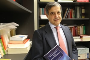 `Derecho y Religión en un Estado Democrático´, último libro de García Gárate 