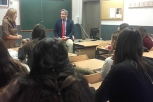 El psicólogo Tasio Pérez explica las distintas fases que atraviesa una relación