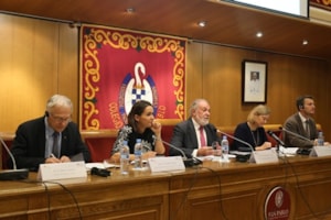 Políticos europeos reivindican un incremento de las políticas familiares en la UE