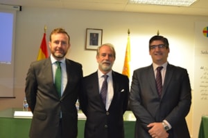 Expertos en Política Internacional analizan los 25 años de independencia de Kazajstán 