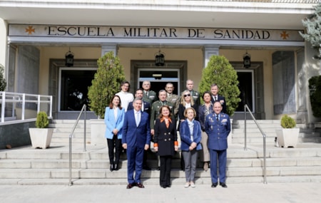 noticia.ImagenAlt