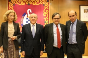 El CEU impulsa la regeneración democrática