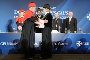 Marcelino Oreja, nuevo Doctor Honoris Causa de la Universidad