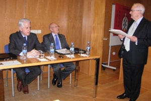 El Aula Política aborda el terrorismo como seria amenaza a la democracia 