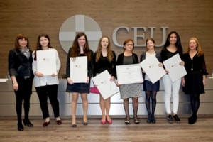 Más de 60 estudiantes, premiados con las becas Merit