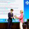 El ‘Aula Política’ premia el sacrificio, la generosidad y el compromiso humano - 17606