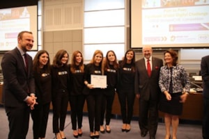 ‘Rewind’, ganador del concurso europeo Facebook Global Digital Challenge