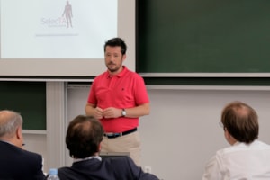 Premiada la start up biotecnológica del profesor Guillermo de la Cueva