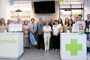 La Universidad y Bidafarma impulsan el talento farmacéutico del futuro