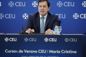 Fernández Mañueco: “Me niego a que seamos el único país que asuma como cierto el relato negro”