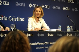 Álvarez de Toledo: "Lo que hace falta no es solo un cambio de Gobierno, sino un rearme moral, total e integral"