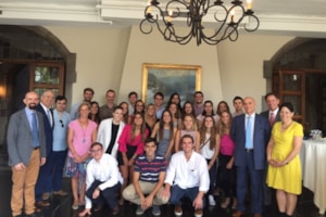 Bienvenida del cónsul general de España en Chicago a los alumnos de los programas bilingües