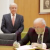 embajador Peru firmando libro CEU
