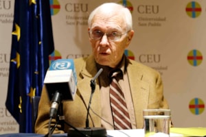 Stanley G. Payne enfatiza en la importancia de la Historia para entender nuestra actualidad