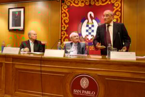 Presentado el último libro de José Miguel Ortí Bordás