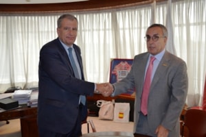 Convenio con el Comité Olímpico Español para el desarrollo de un título propio en Derecho del Deporte