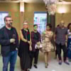 alumno profesora CEU invitados coctel moda