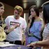 alumnos en laboratorio CEU