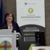 Maria Isabel Abradelo hablando atril