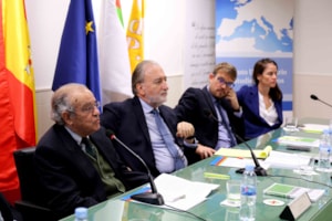 La Universidad presenta el libro ‘El papel de España en la Nueva Ruta de la Seda’