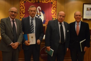 Benigno Pendás subraya en el CEU el pluralismo intelectual del Instituto de Estudios Políticos