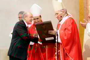 La comunidad universitaria agradece al Cardenal Rouco Varela su cercanía y labor pastoral
