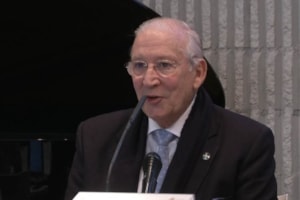  Se presenta en el CEU el libro `Enseñar a dormir a los niños. Para que tus hijos no te quiten el sueño´