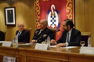 El Almirante Jefe del Estado Mayor de la Armada destaca la importancia de homenajear a los héroes de nuestra historia 