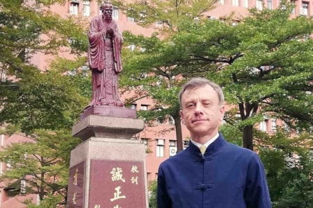 Ignacio Saavedra Taipei Estatua Confucio
